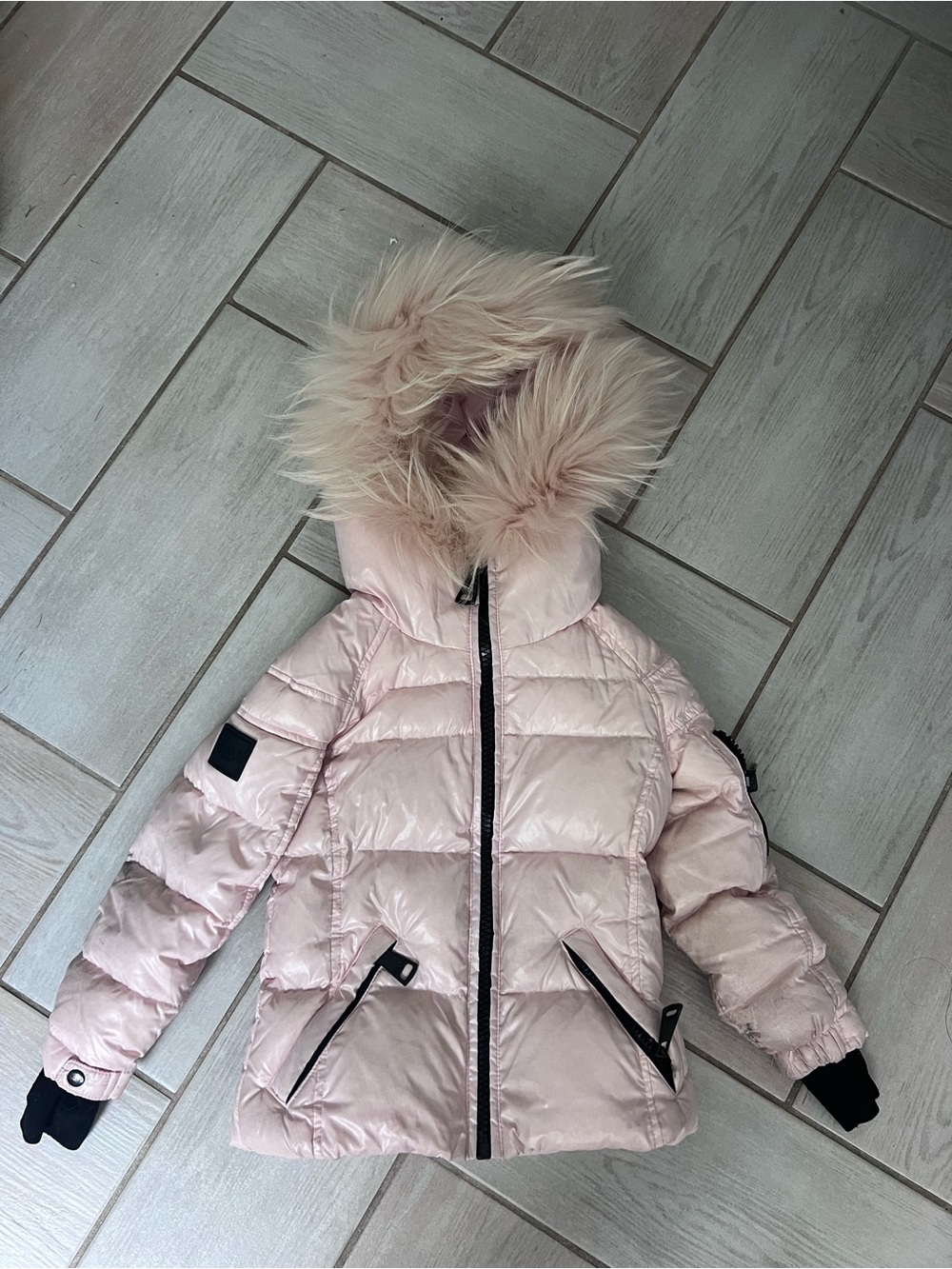 SAM. Light Pink Shiny Puffer Jacket with Faux Fur Trim